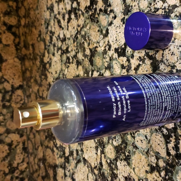 Victoria's Secret Love Spell LUXE fragrance lotion and mist - Picture 4 of 4